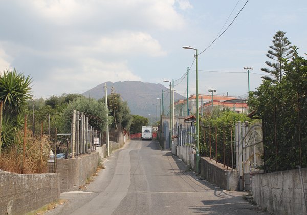 2019-08-24 Vesubio y Torre del Greco